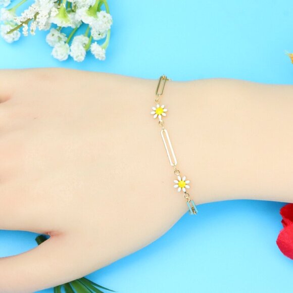 Chic & Stylish Bracelet – A Thoughtful Gift for Women and Girls, DYC1065 - Picture 4 of 8